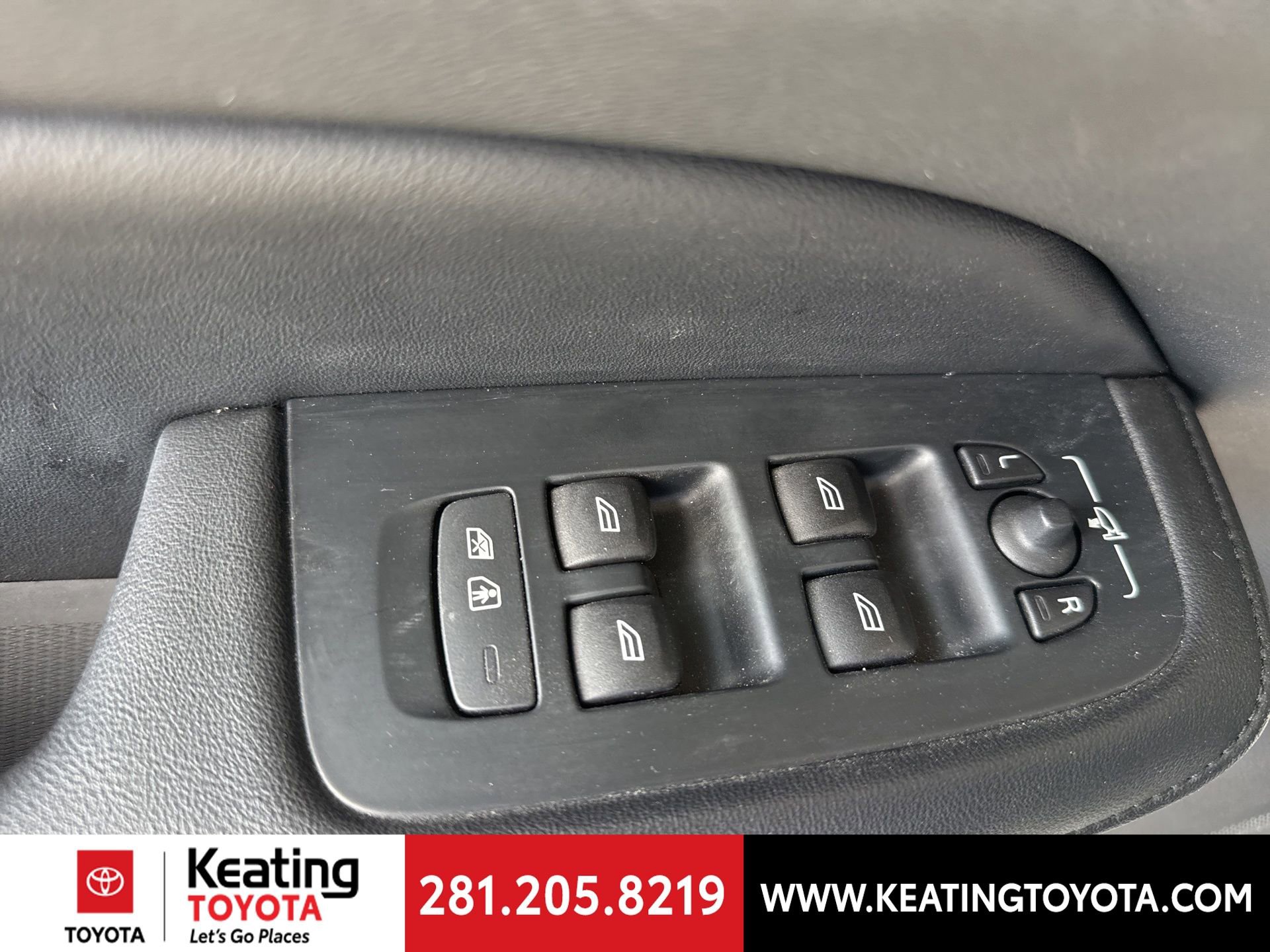 Used 2024 Volvo S60 B5 Plus image 13