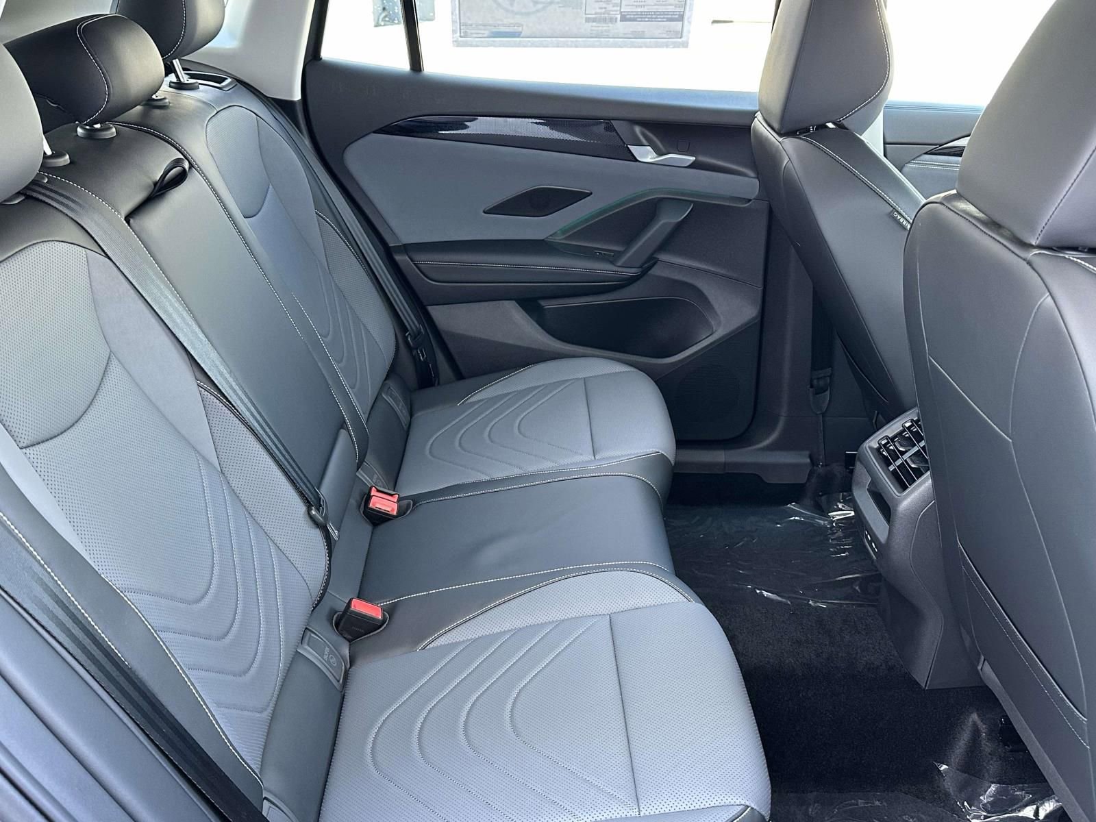 New 2026 Volkswagen Tiguan SE image 15