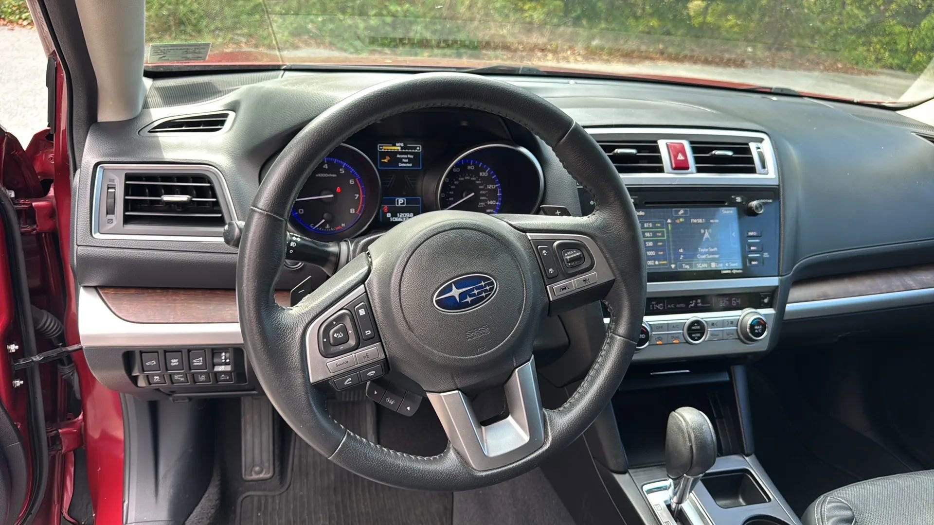 Used 2017 Subaru Outback 2.5i Limited image 9