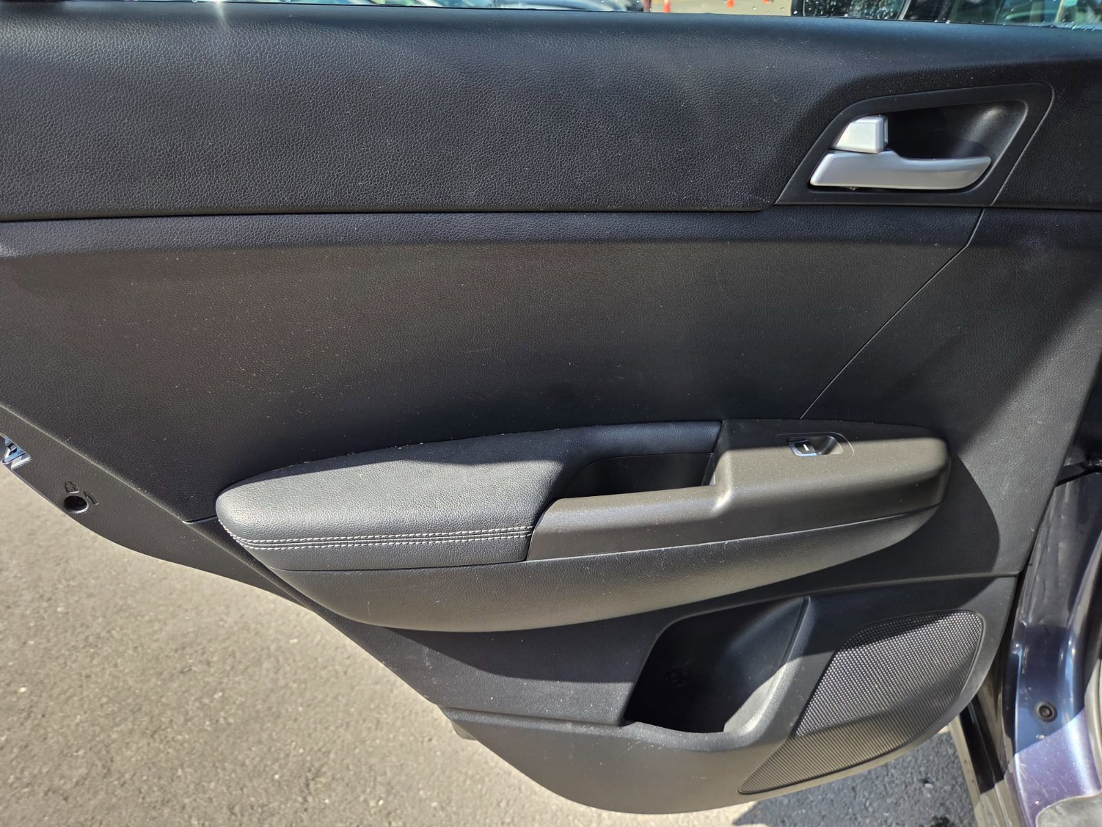 Used 2018 Kia Sportage LX w/ LX Popular Package image 9