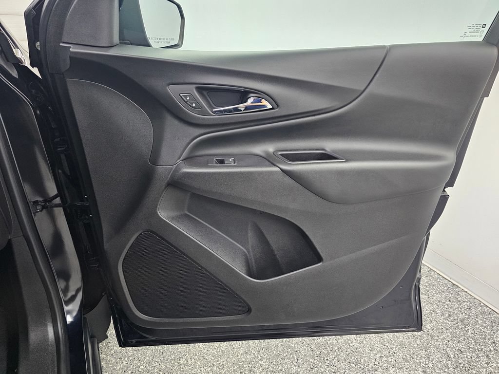 Used 2020 Chevrolet Equinox LT FWD image 22