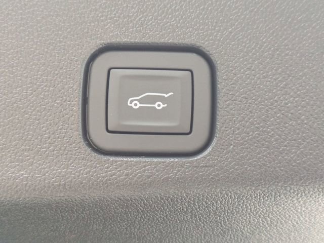 New 2026 Chevrolet Traverse LT w/ Sun and Wheel Package image 34