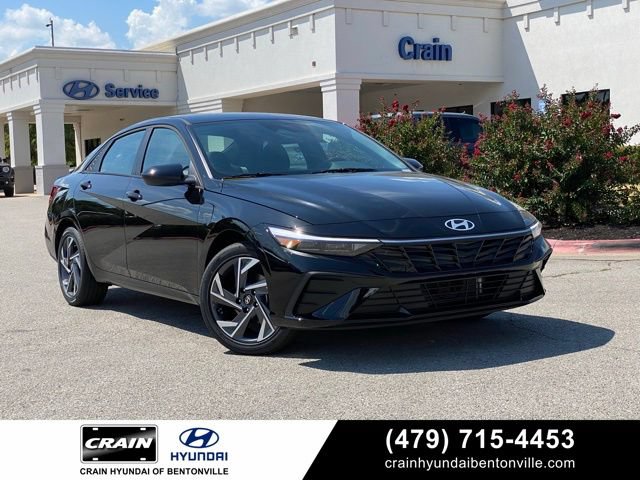 New 2025 Hyundai Elantra SEL
