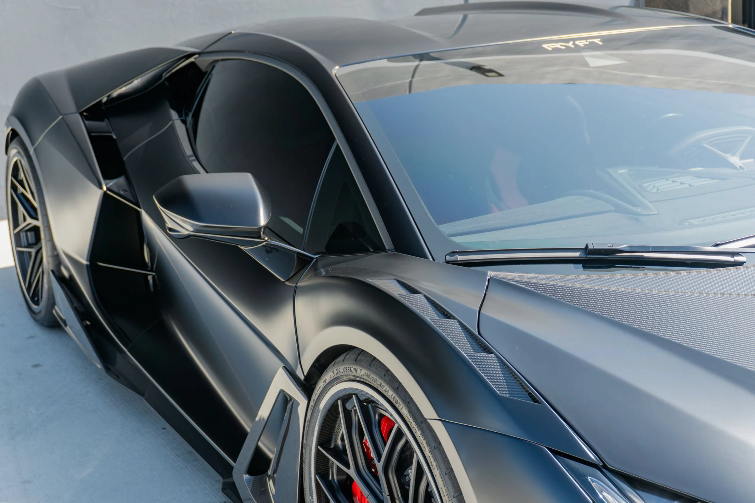 Used 2025 Lamborghini Revuelto AWD/4WD image 32