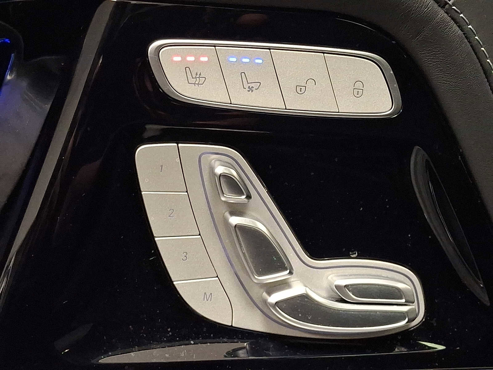 Used 2023 Mercedes-Benz G 550 image 27