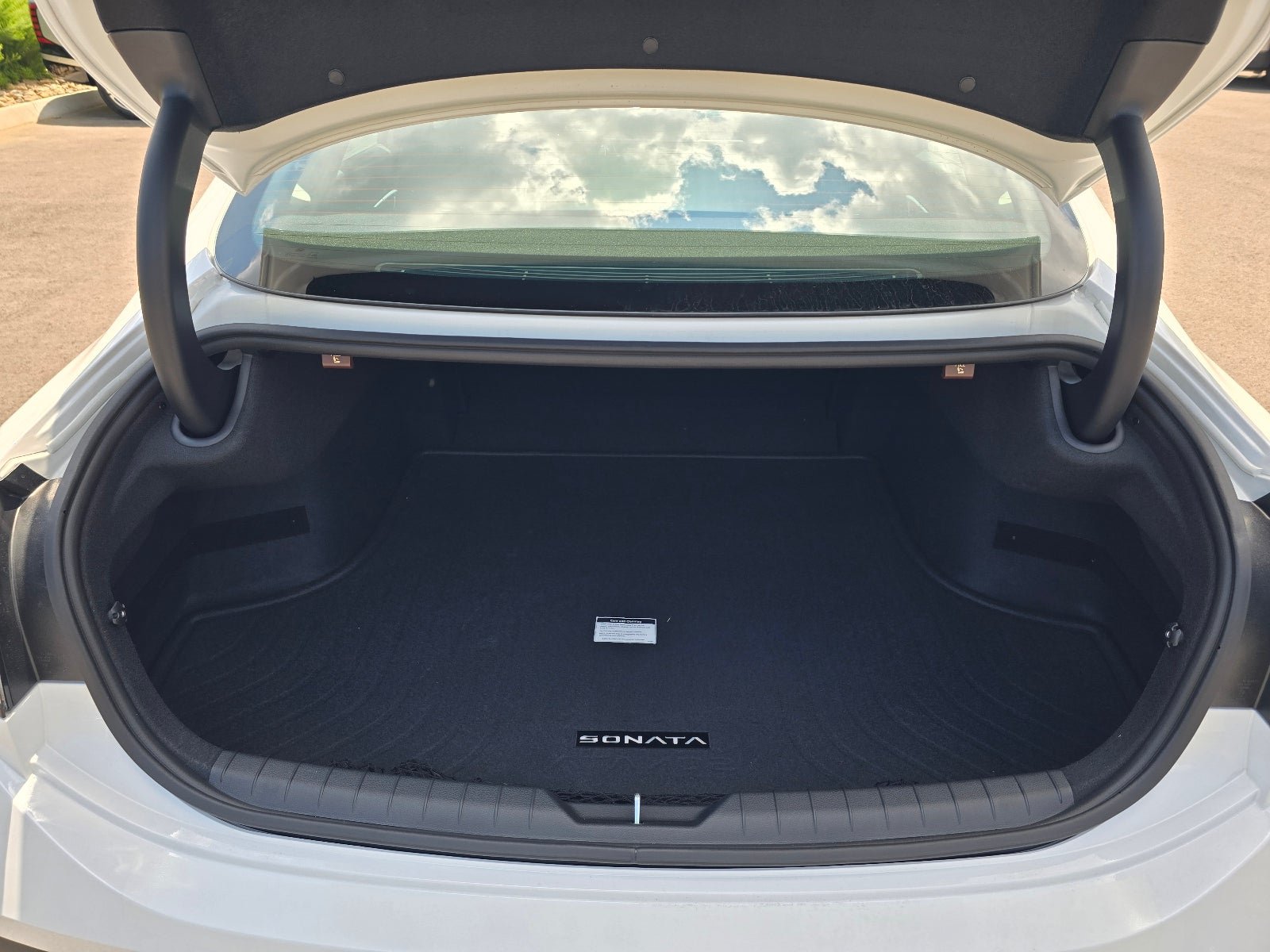 New 2026 Hyundai Sonata SEL FWD image 25
