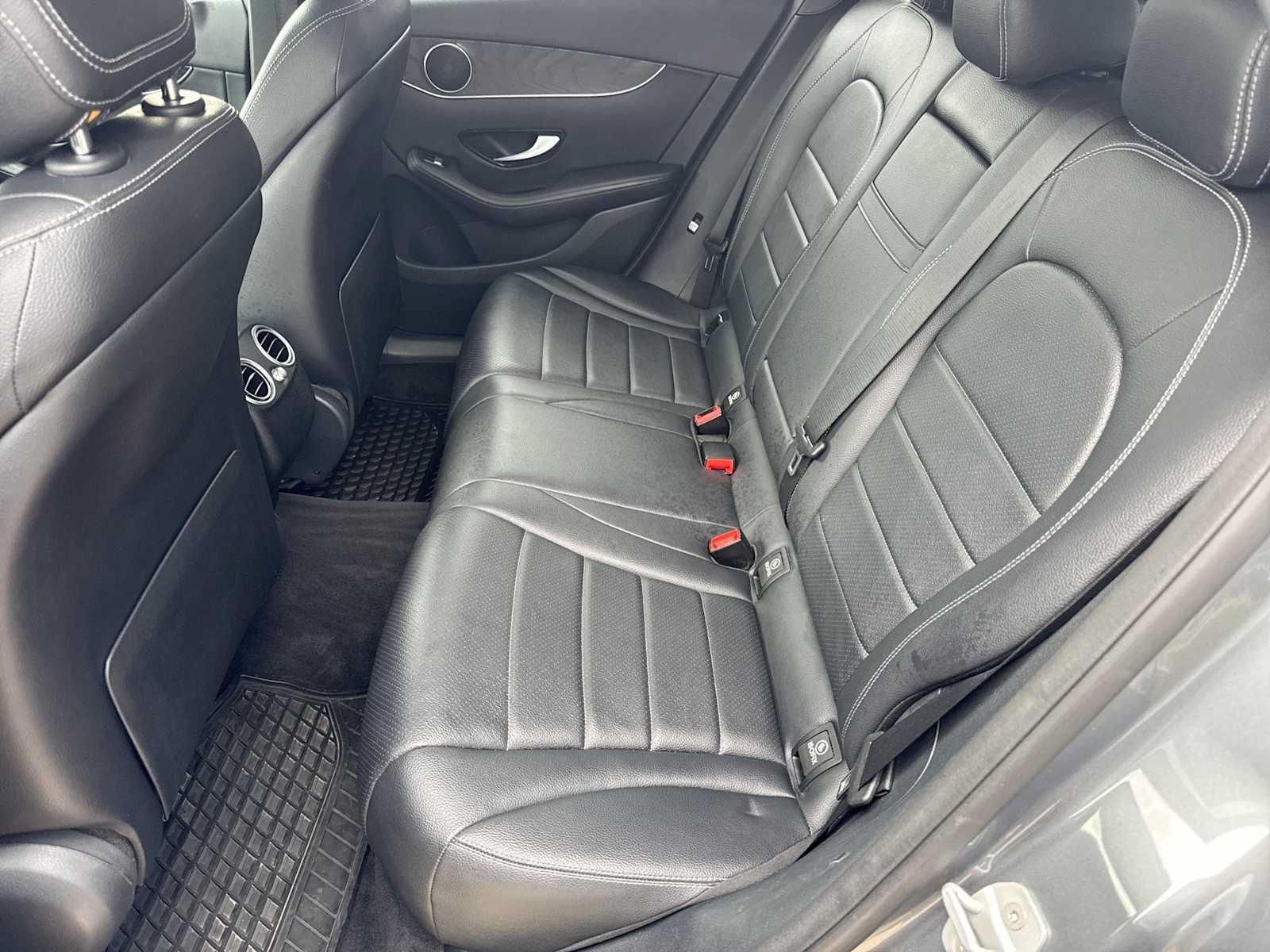 Used 2016 Mercedes-Benz GLC 300 4MATIC image 19