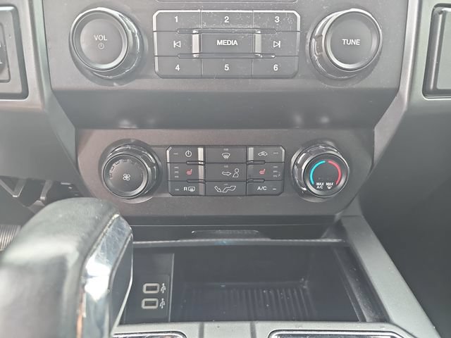 Used 2020 Ford F150 XLT w/ Equipment Group 302A Luxury AWD/4WD image 21