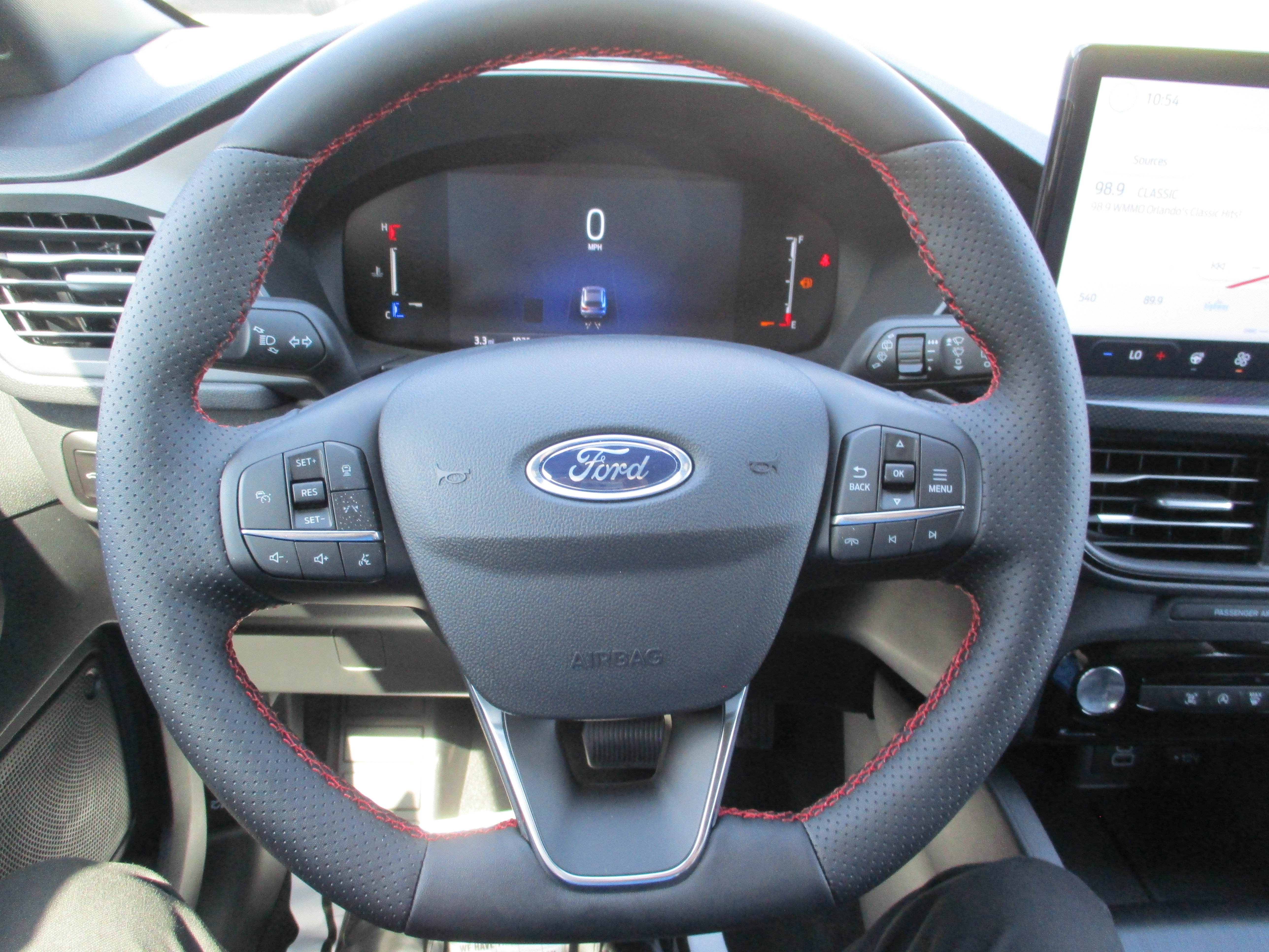Used 2025 Ford Escape ST-Line w/ Tech Pack #1 FWD image 13