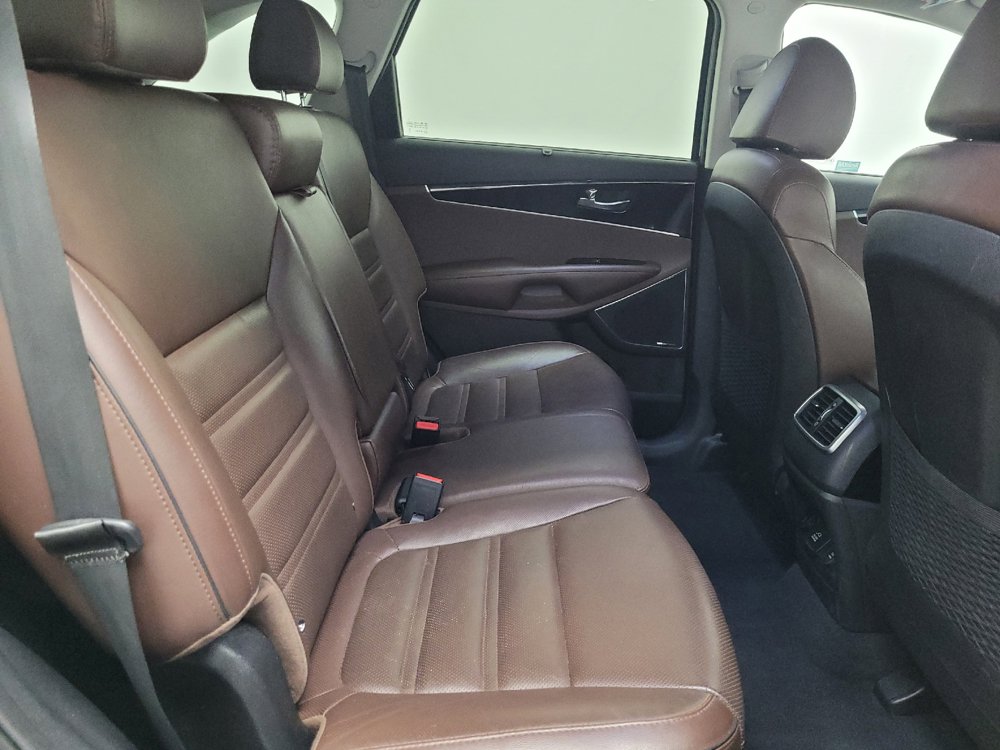 Used 2019 Kia Sorento SX w/ SX Touring Package AWD/4WD image 19