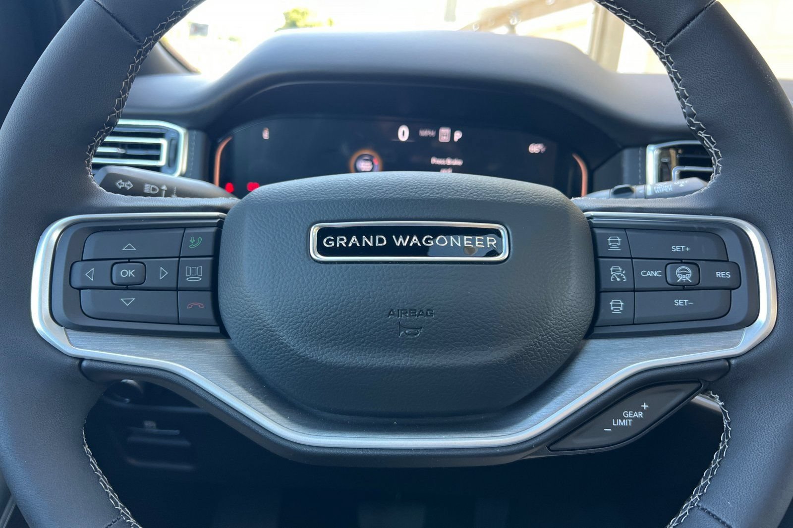 New 2026 Jeep Grand Wagoneer Limited AWD/4WD image 25