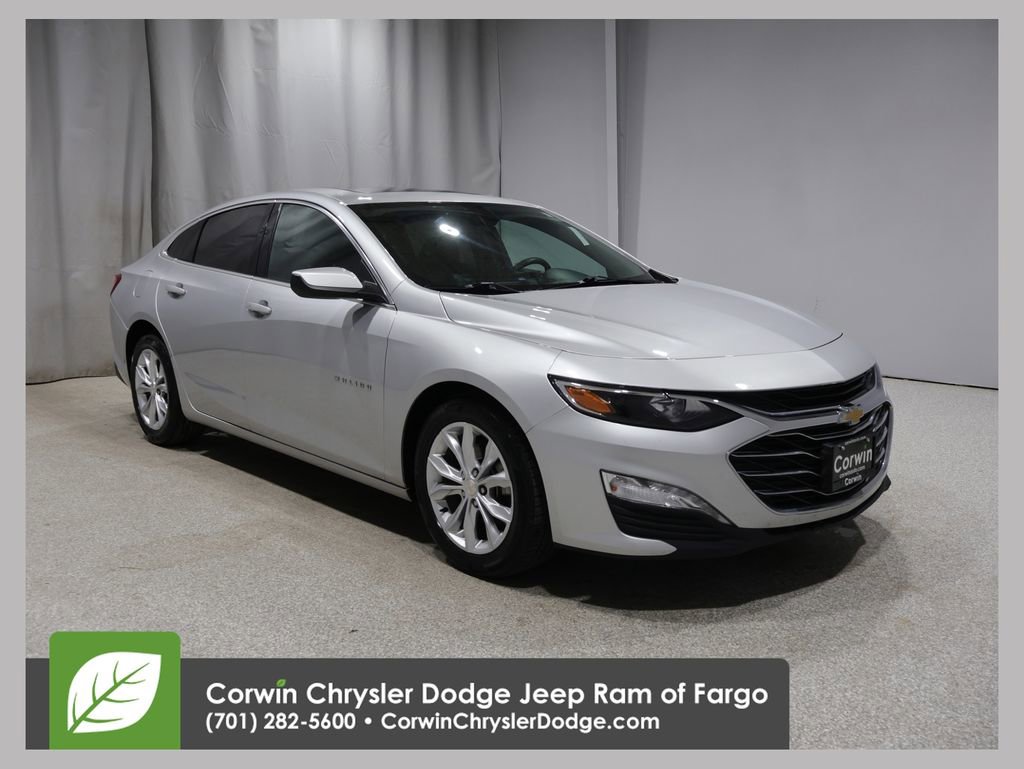 Used 2019 Chevrolet Malibu LT FWD image 1