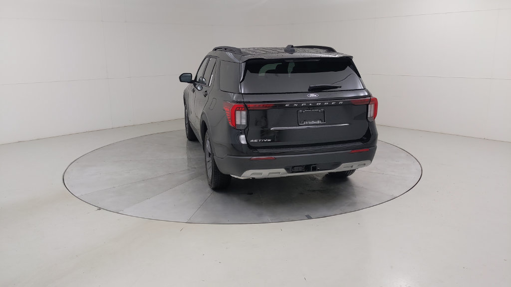 New 2027 Ford Explorer Active w/ Active Comfort Package AWD/4WD image 16
