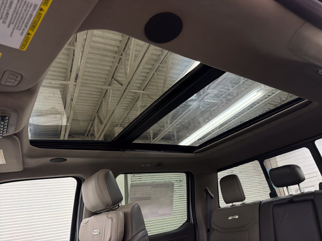 New 2027 Ford F350 Platinum w/ Platinum Plus Package AWD/4WD image 9
