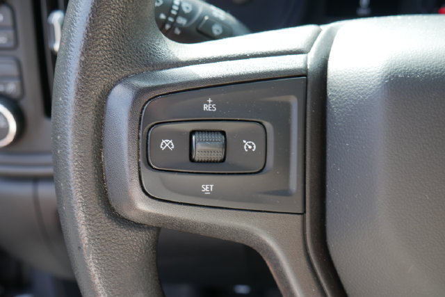 Used 2020 Chevrolet Silverado 1500 Custom w/ Custom Value Package AWD/4WD image 17