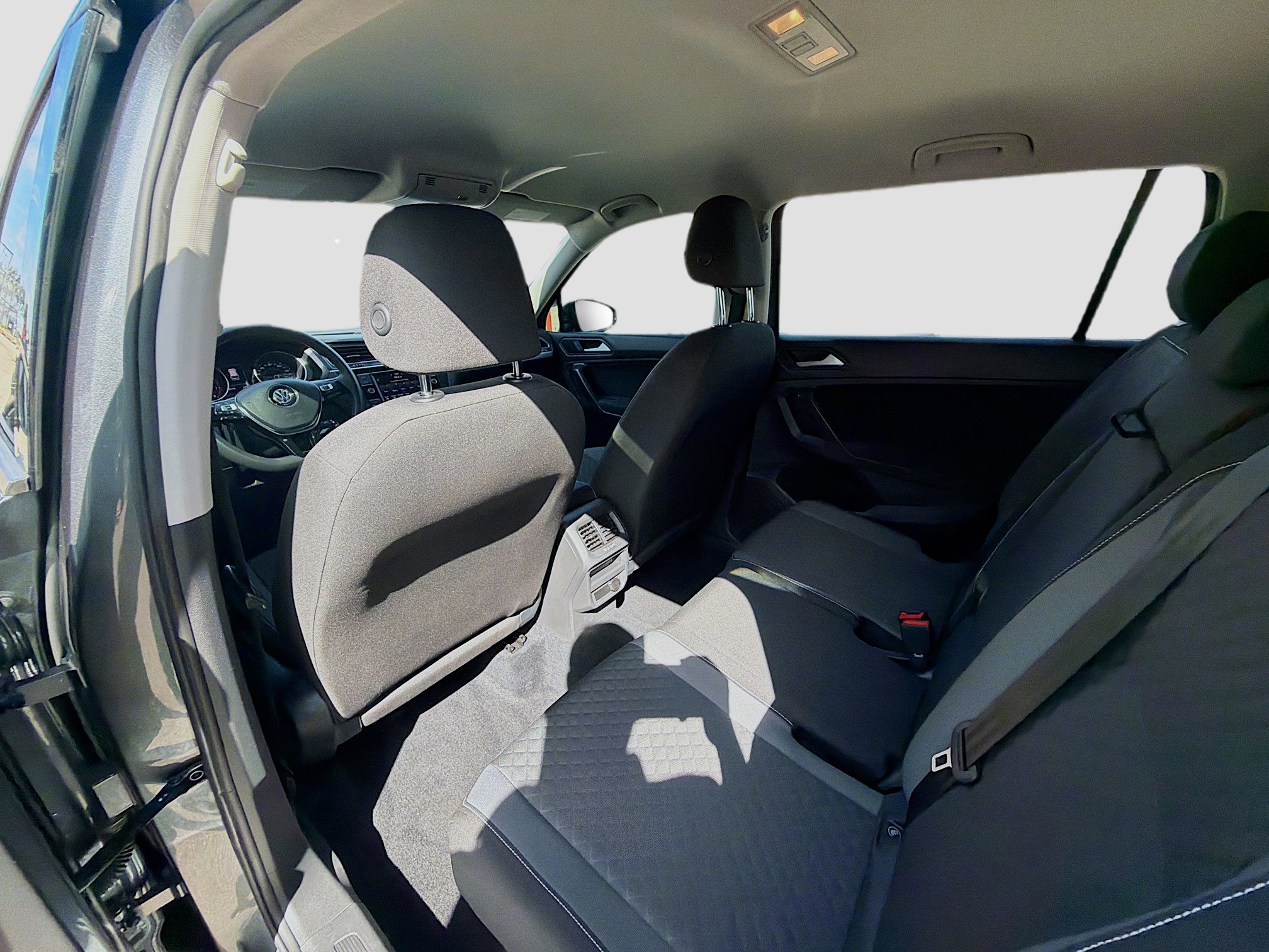 Used 2021 Volkswagen Tiguan S image 24