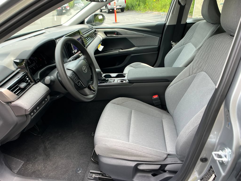 New 2026 Toyota Camry LE AWD/4WD image 9