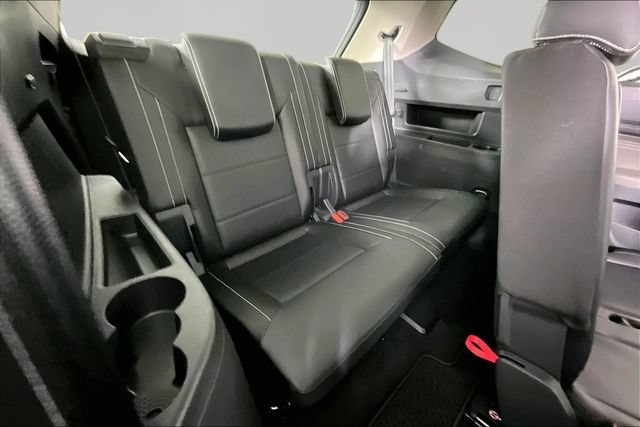 Used 2023 Volkswagen Atlas SEL R-Line AWD/4WD image 24