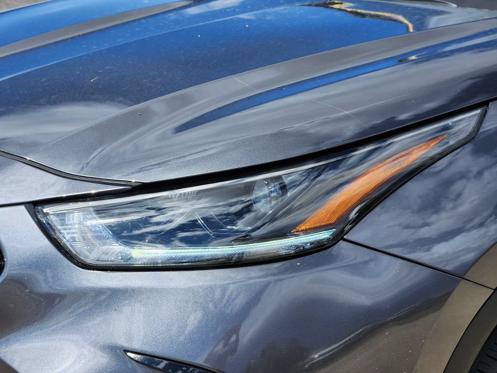 Used 2024 Toyota Highlander XSE AWD/4WD image 11