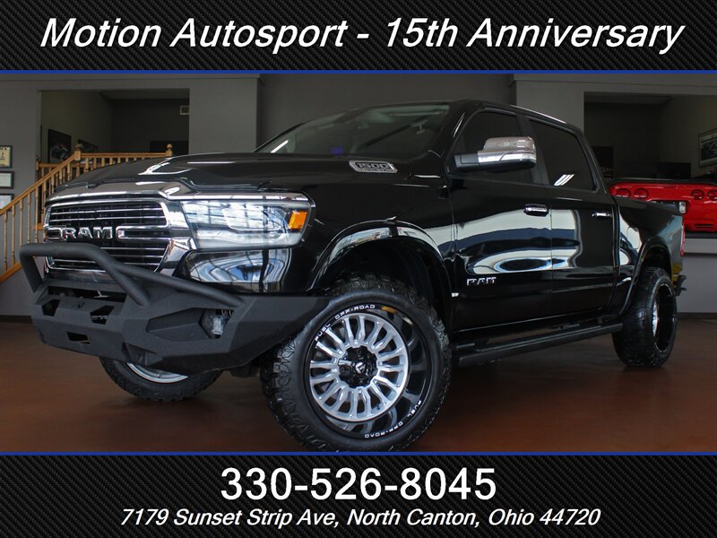 Used 2019 RAM 1500 Laramie AWD/4WD image 1