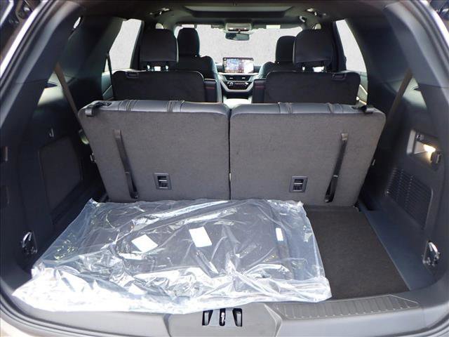New 2026 Ford Explorer ST-Line w/ ST-Line Street Pack image 8