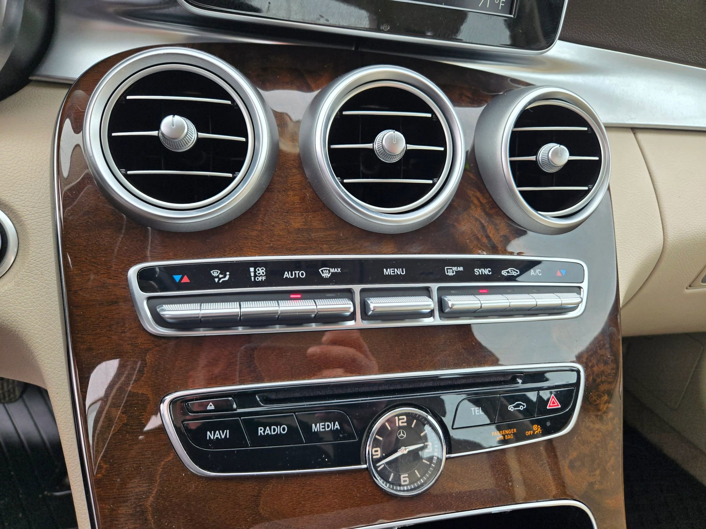 Used 2016 Mercedes-Benz C 300 4MATIC Sedan image 42