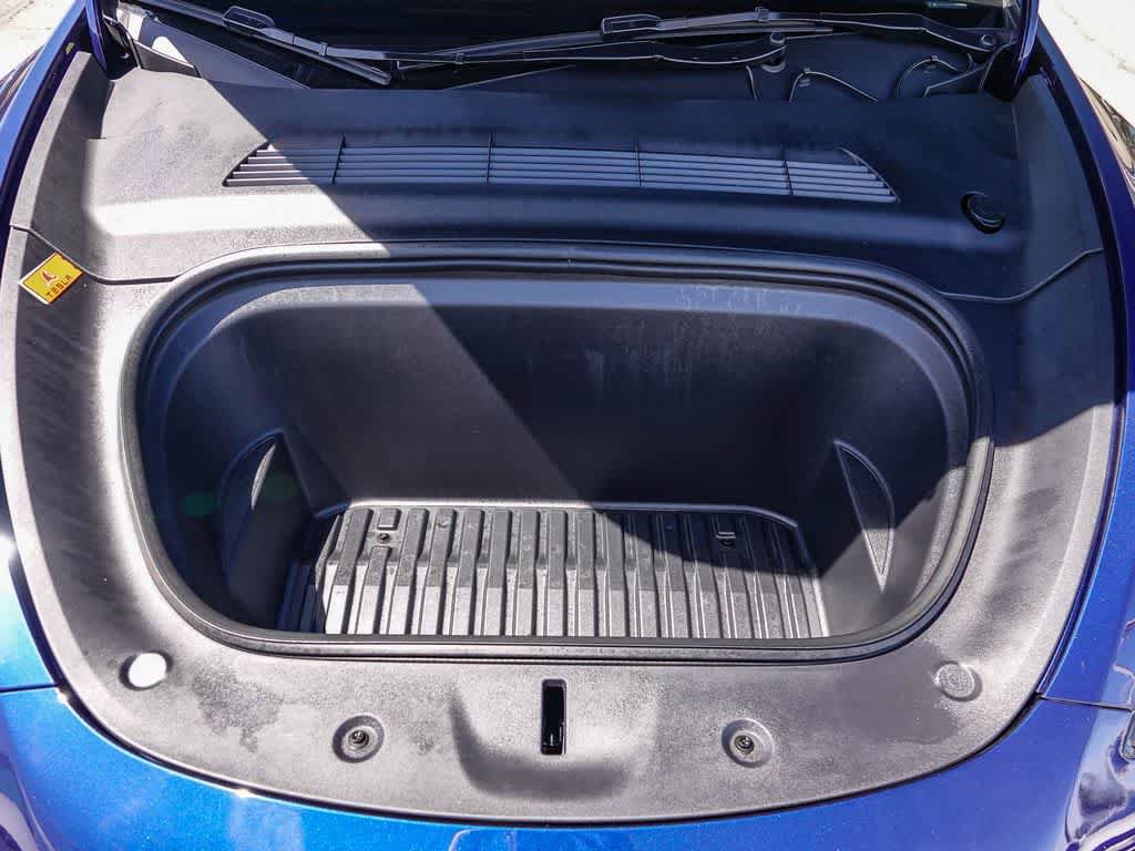 Used 2023 Tesla Model Y Long Range AWD/4WD image 26