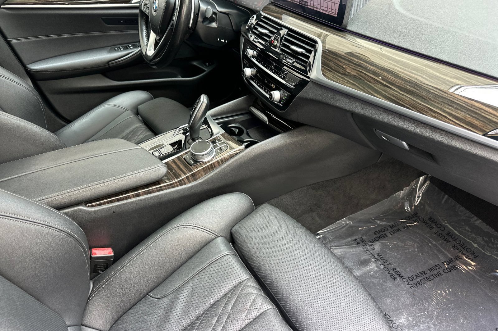 Used 2021 BMW 530i w/ Convenience Package RWD image 16