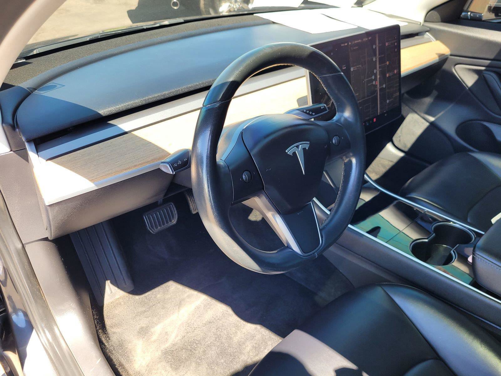 Used 2018 Tesla Model 3 Mid Range RWD image 12