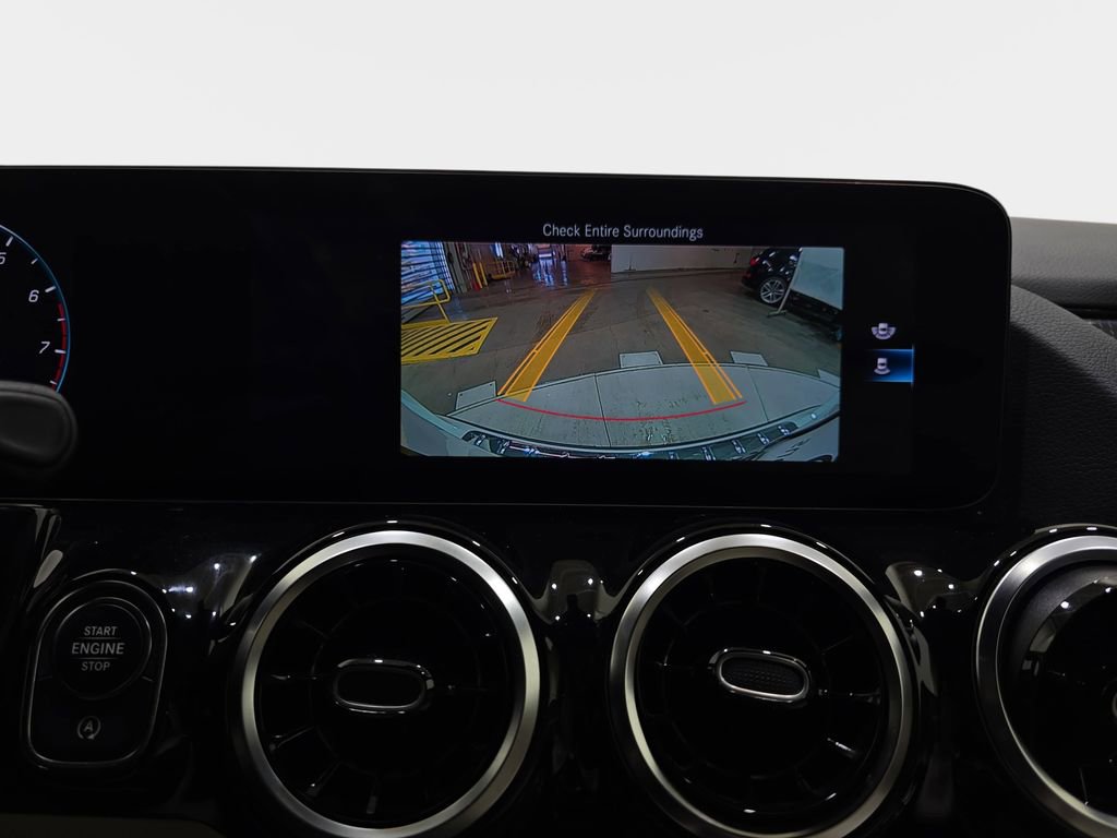 Used 2022 Mercedes-Benz GLA 250 4MATIC image 25