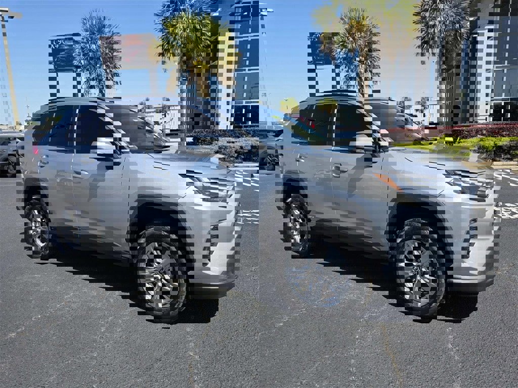 Used 2022 Toyota RAV4 XLE