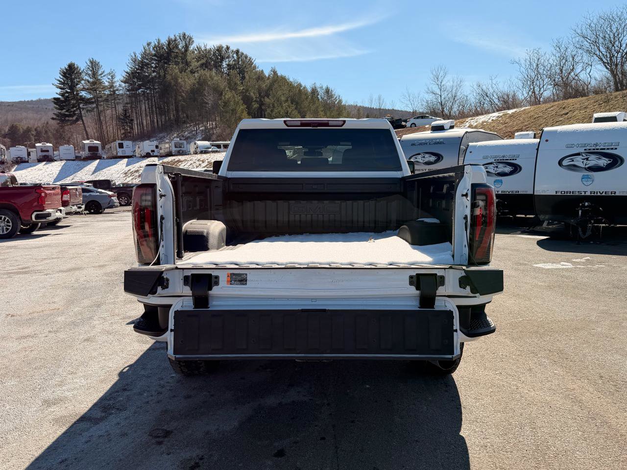Used 2025 GMC Sierra 2500 AT4 image 13