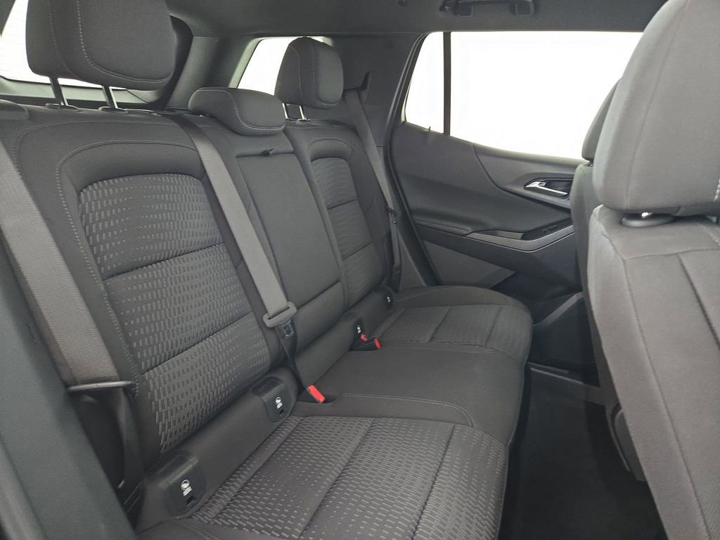 Used 2025 Chevrolet Equinox LT image 33