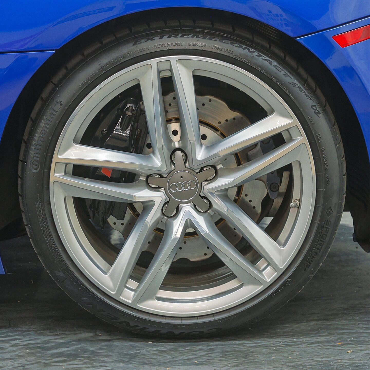 Used 2015 Audi R8 V8 image 47