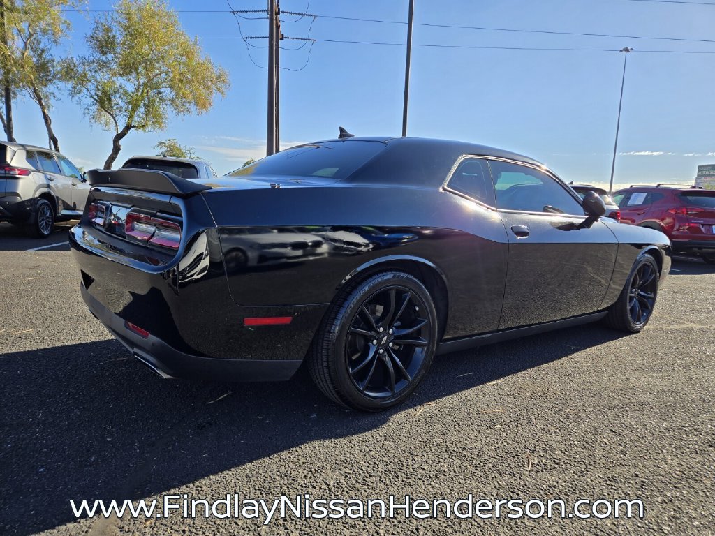 Used 2017 Dodge Challenger SXT w/ Blacktop Package RWD image 6