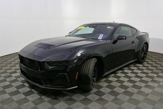 Used 2025 Ford Mustang GT Premium image 6