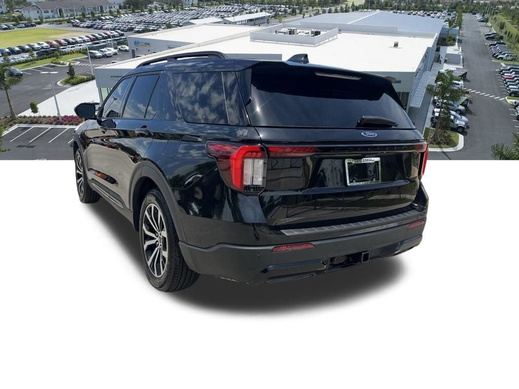 Used 2025 Ford Explorer ST-Line w/ Premium Package RWD image 23