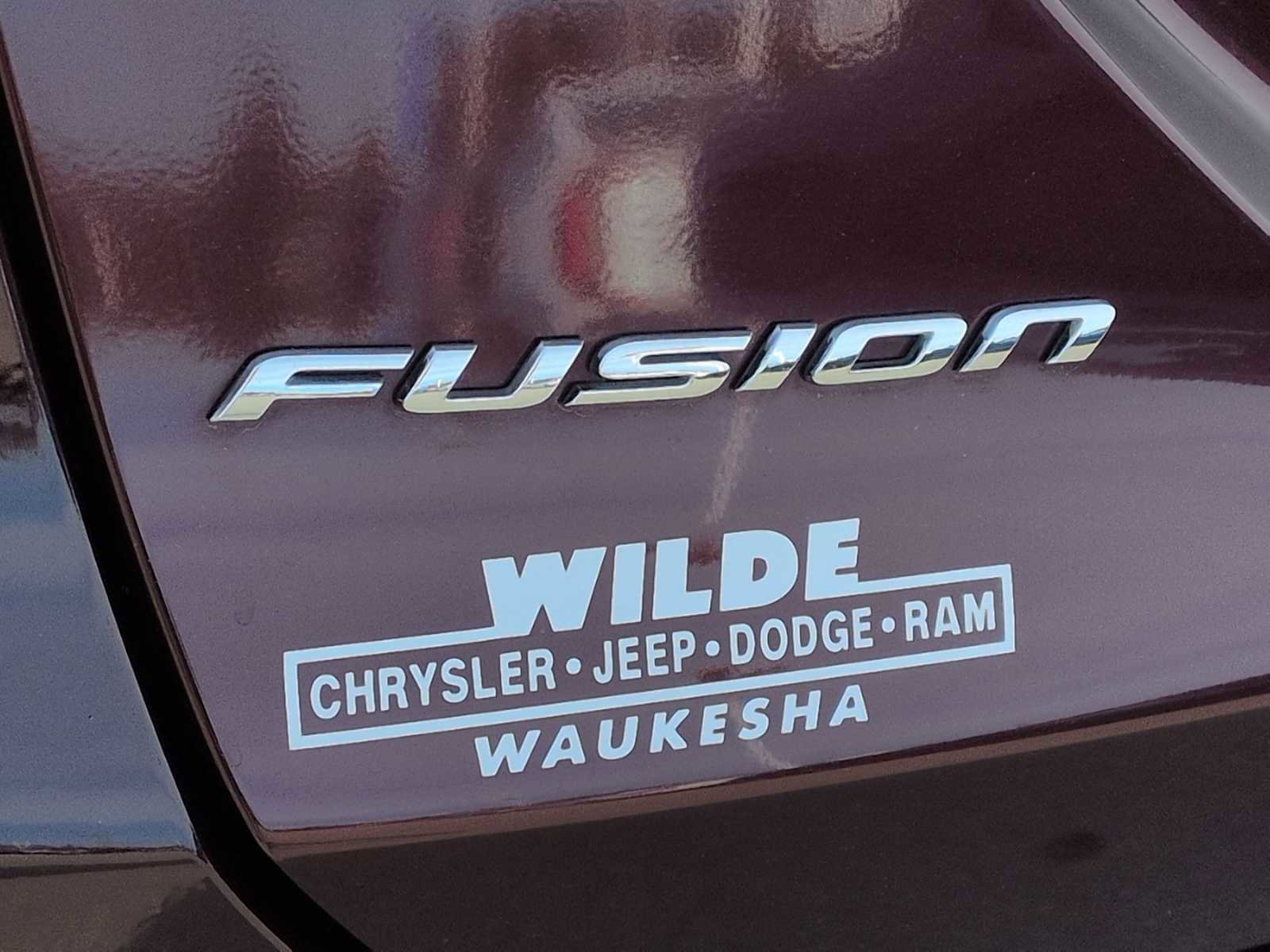 Used 2017 Ford Fusion SE image 12