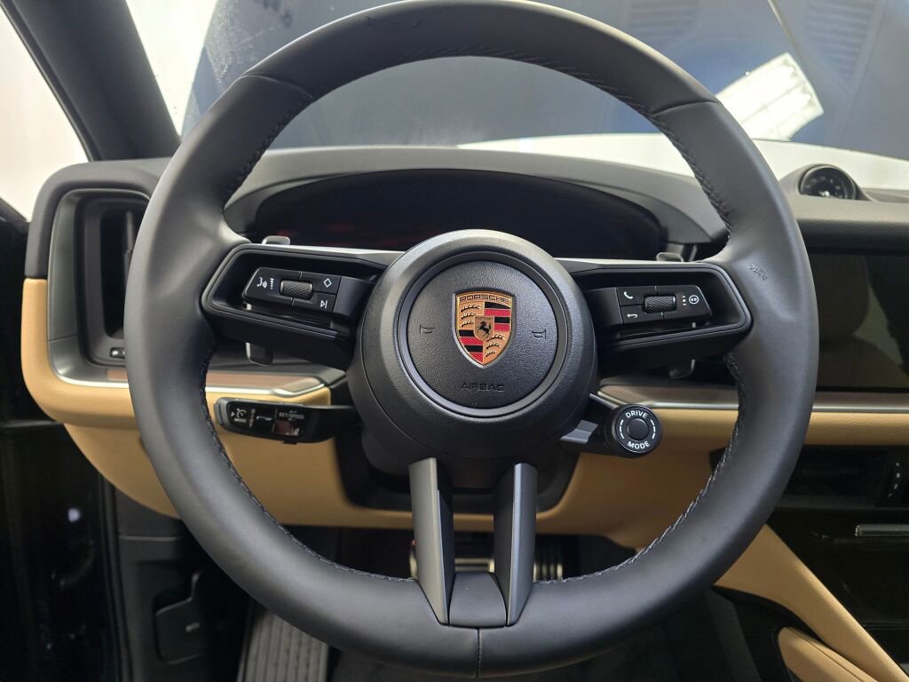 New 2026 Porsche Cayenne Coupe AWD/4WD image 15
