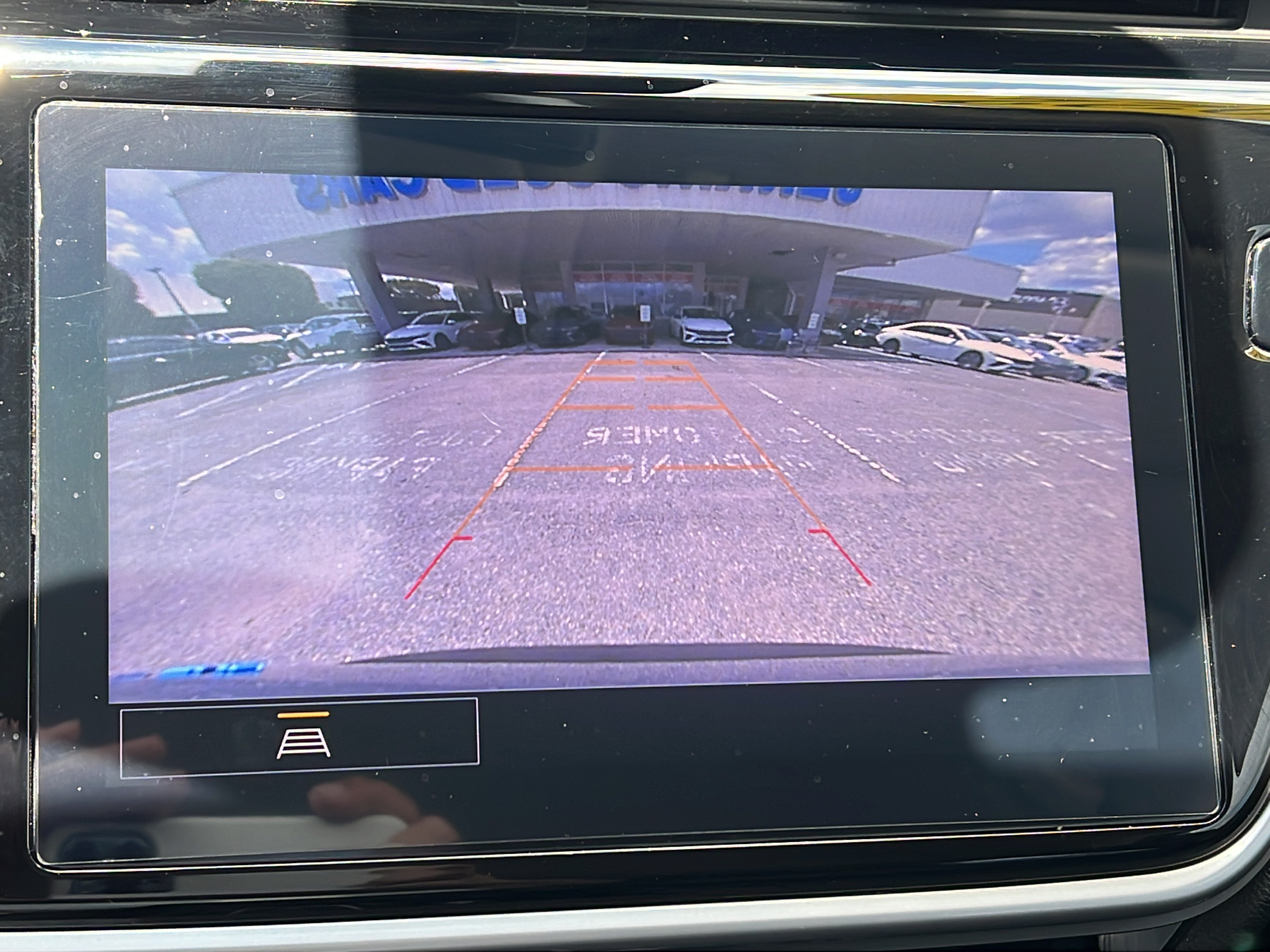 Used 2022 Chevrolet Bolt EUV LT w/ Convenience Package FWD image 16