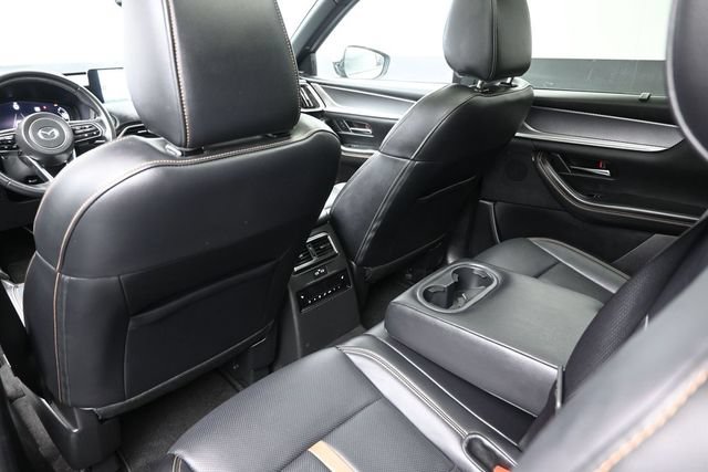 Certified 2025 MAZDA CX-70 Plug-In Hybrid w/ Premium Plus AWD/4WD image 12