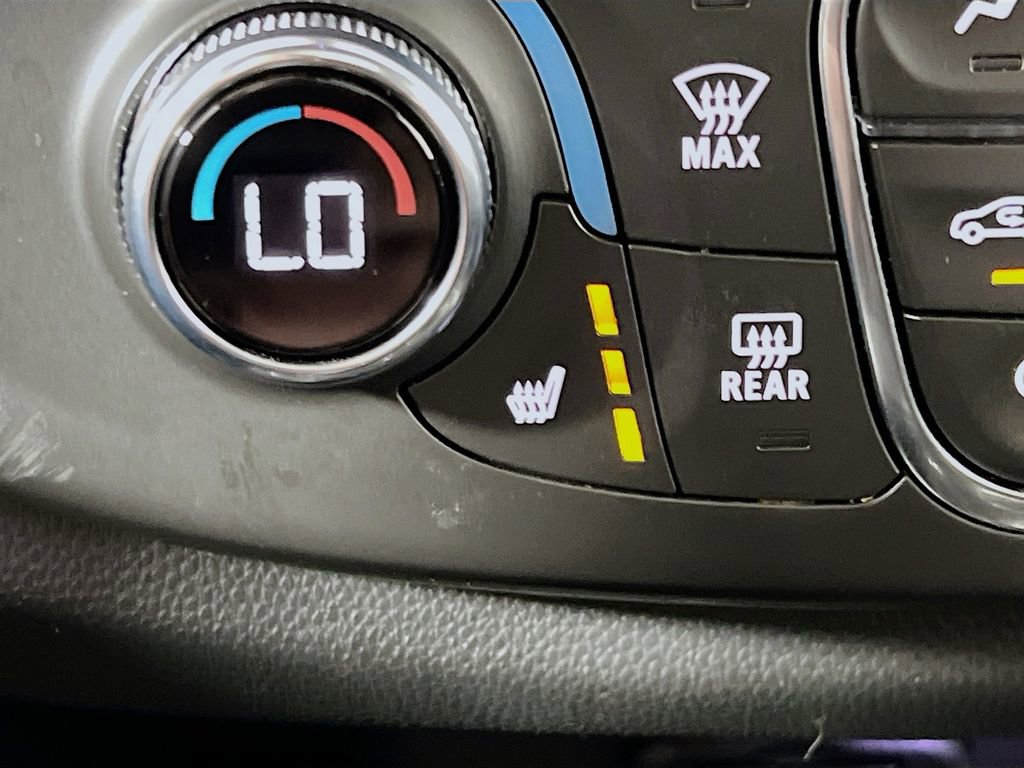 Used 2023 Chevrolet Traverse RS AWD/4WD image 21
