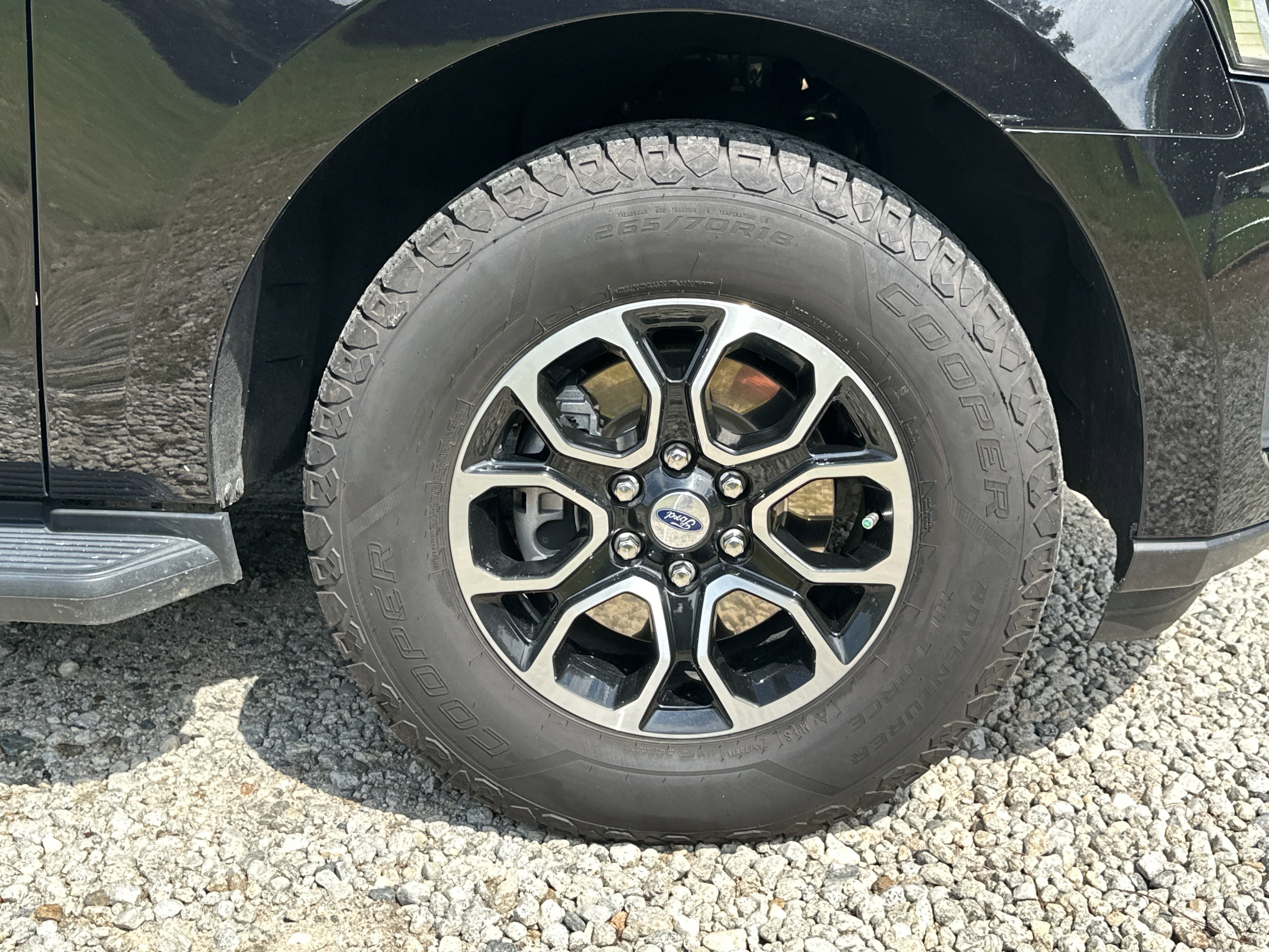 Used 2024 Ford Expedition Max XLT image 12