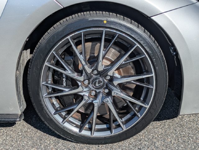 Used 2015 Lexus RC F w/ Performance Package RWD image 10