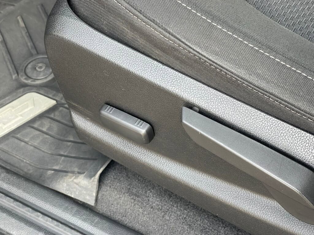 Used 2021 Chevrolet Colorado LT w/ Redline Special Edition image 7