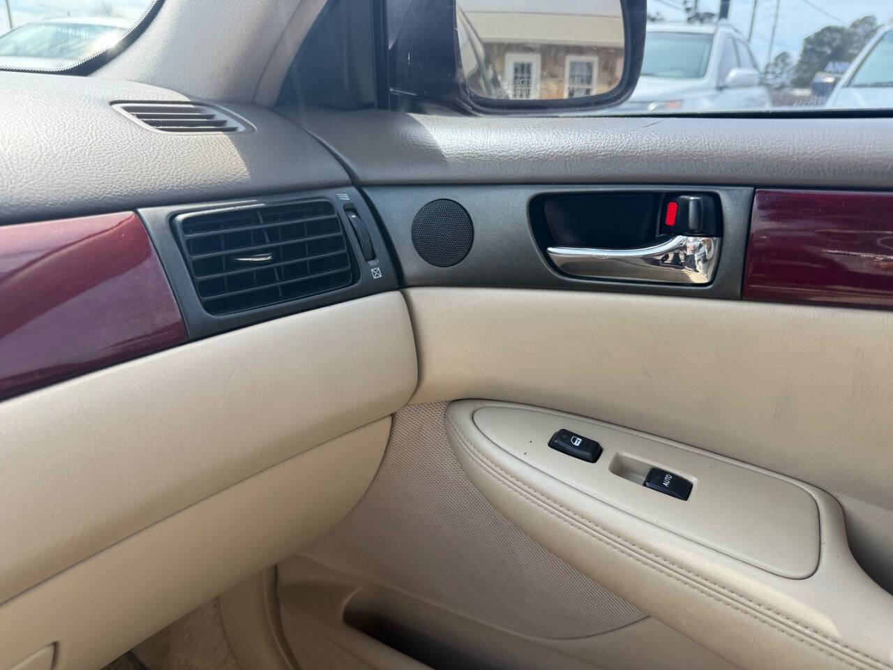 Used 2004 Lexus ES 330 Base 4dr Sedan image 17