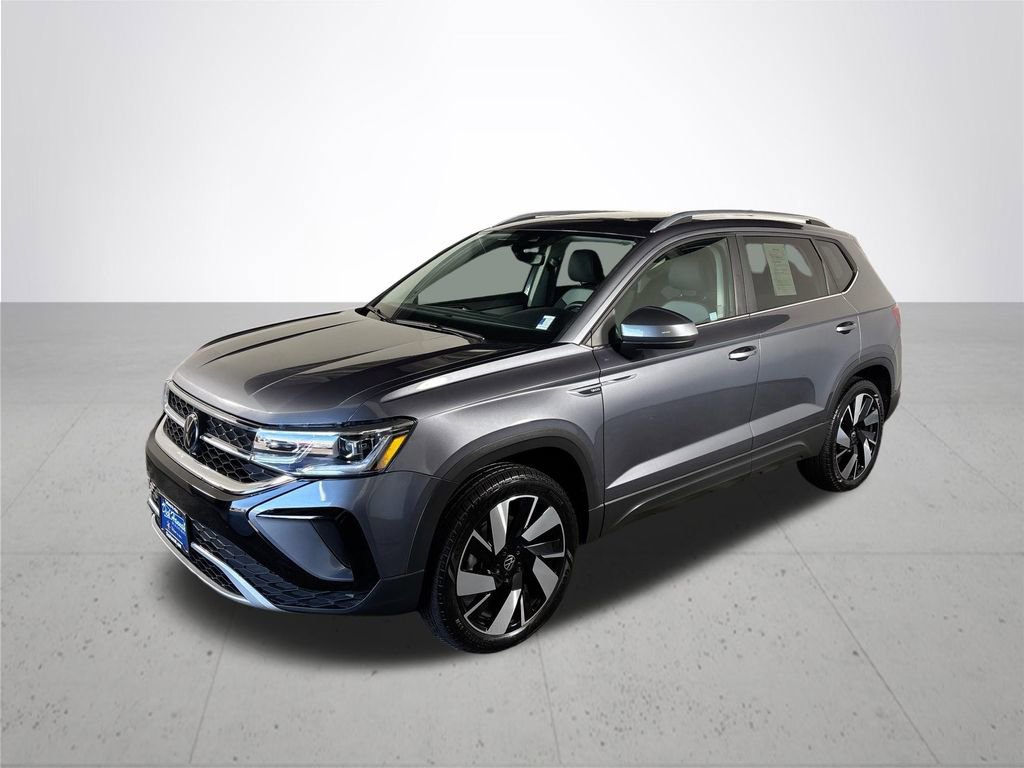 Certified 2023 Volkswagen Taos SEL image 2