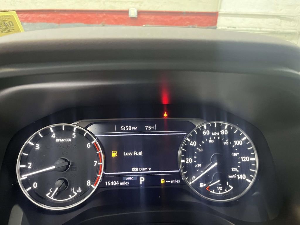 Used 2023 Nissan Rogue SL image 25