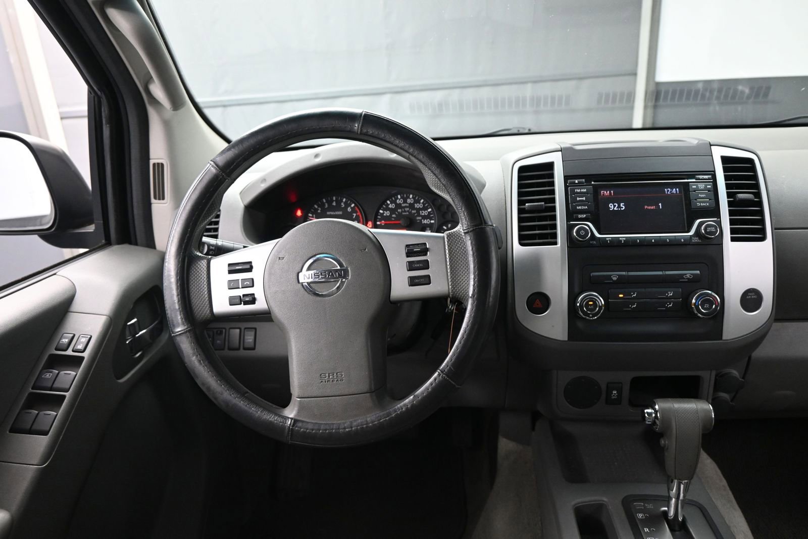 Used 2015 Nissan Frontier SV RWD image 11