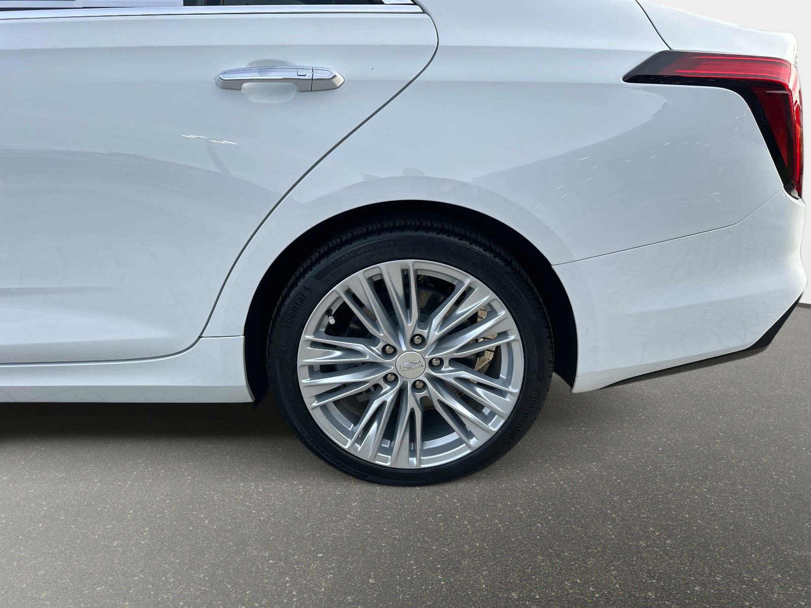 Used 2025 Cadillac CT4 Premium Luxury image 10